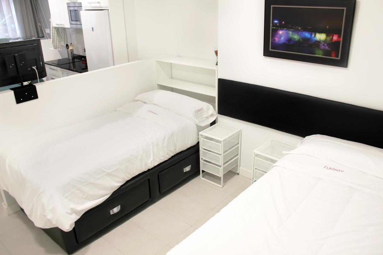 Apartamentos Funway Madrid Bagian luar foto